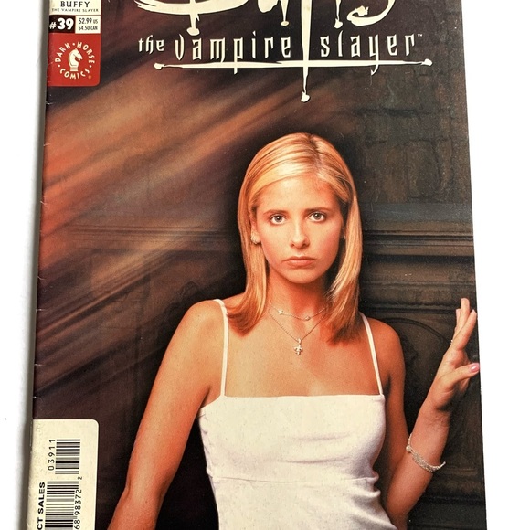 Buffy The Vampire Slayer Comic Books - Picture 5 of 7